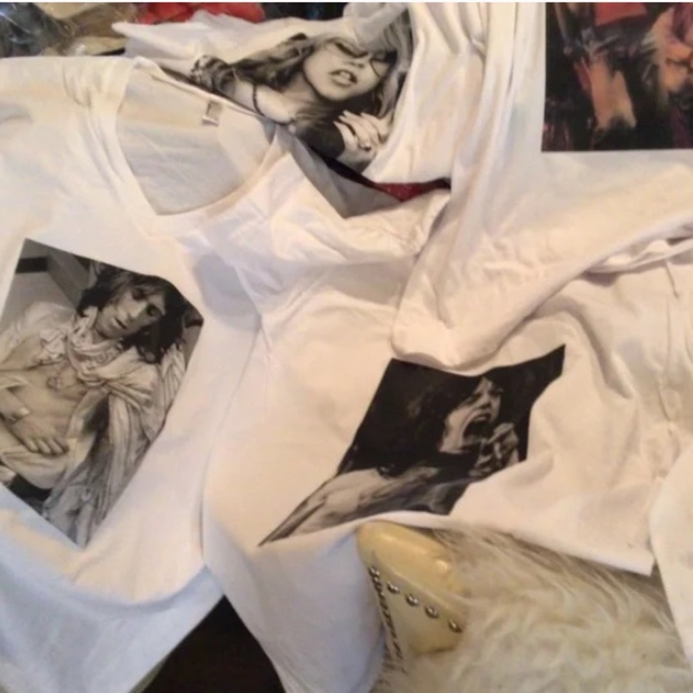 New! Rocker AND ART printed tees - Picture 3 of 10